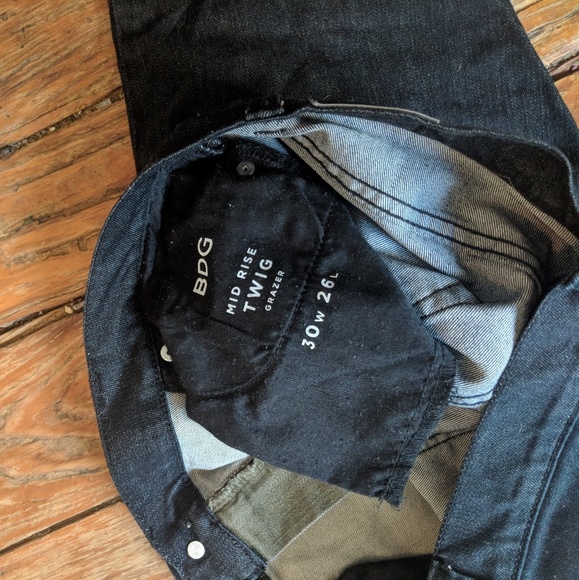 OU black and army green pants - Picture 3 of 7